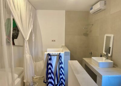 The Penthouse Villa Paje Full Bathroom 1